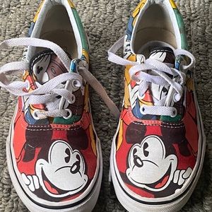 Vans& Disney kids sneakers casual Mickey size 2.5